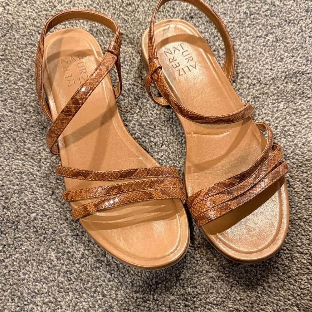 Naturalizer Tan Strappy Sandals sz 10